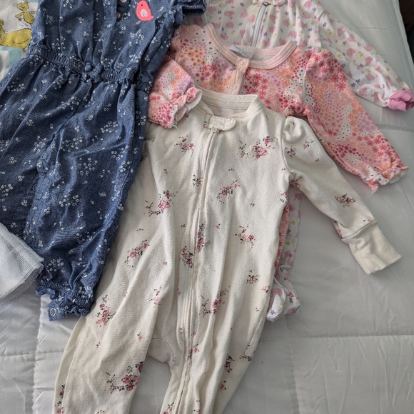 Baby girl 20 piece bundle (some BNWOT) - Picture 9 of 11